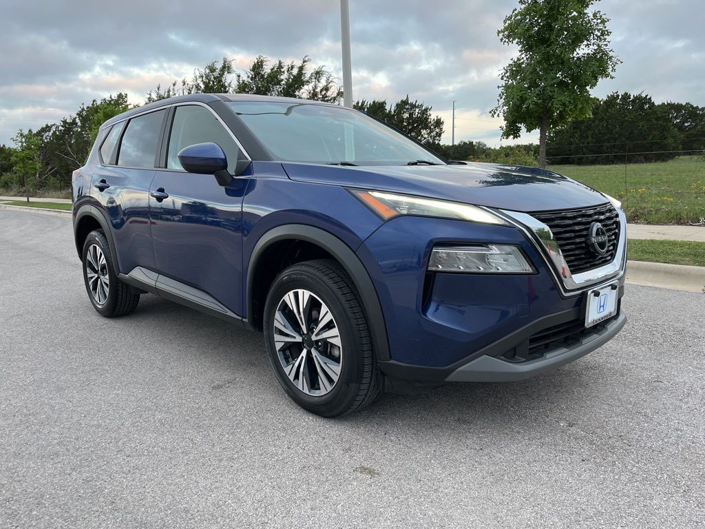 2023 Nissan Rogue SV 3