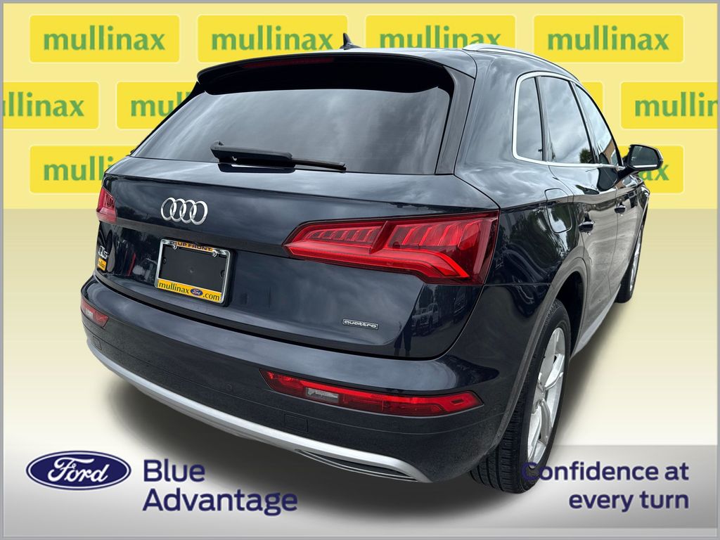 Certified Used 2020  Audi 45 Premium Plus image 4