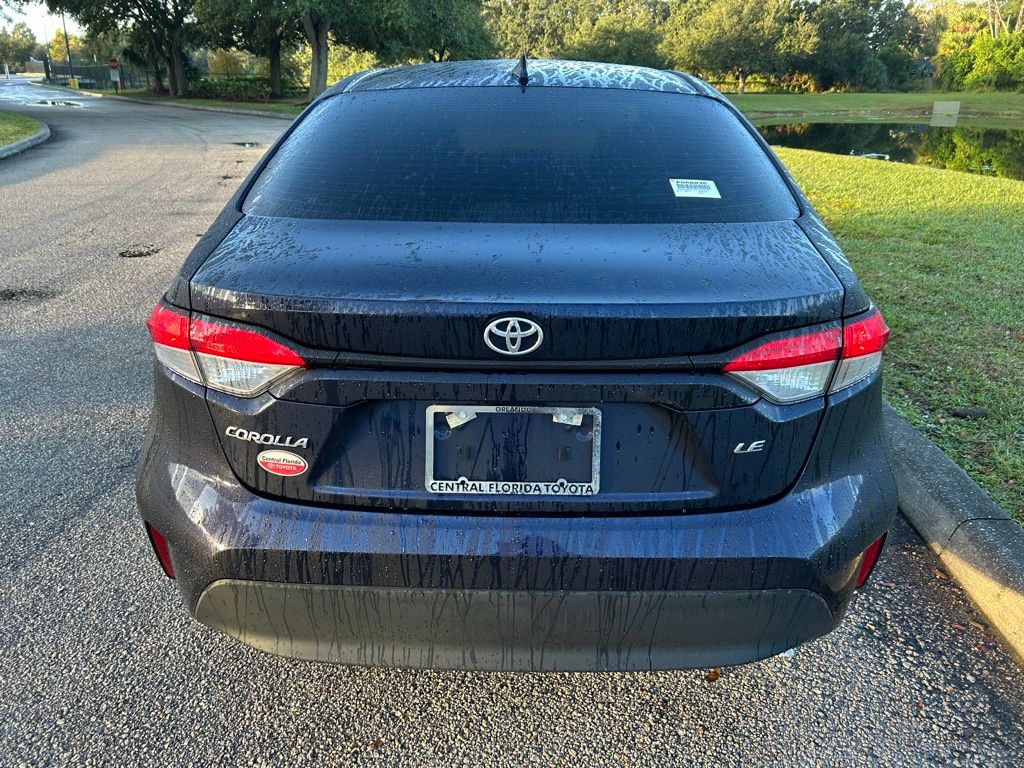 Thumbnail: 2023 Toyota Corolla - 4