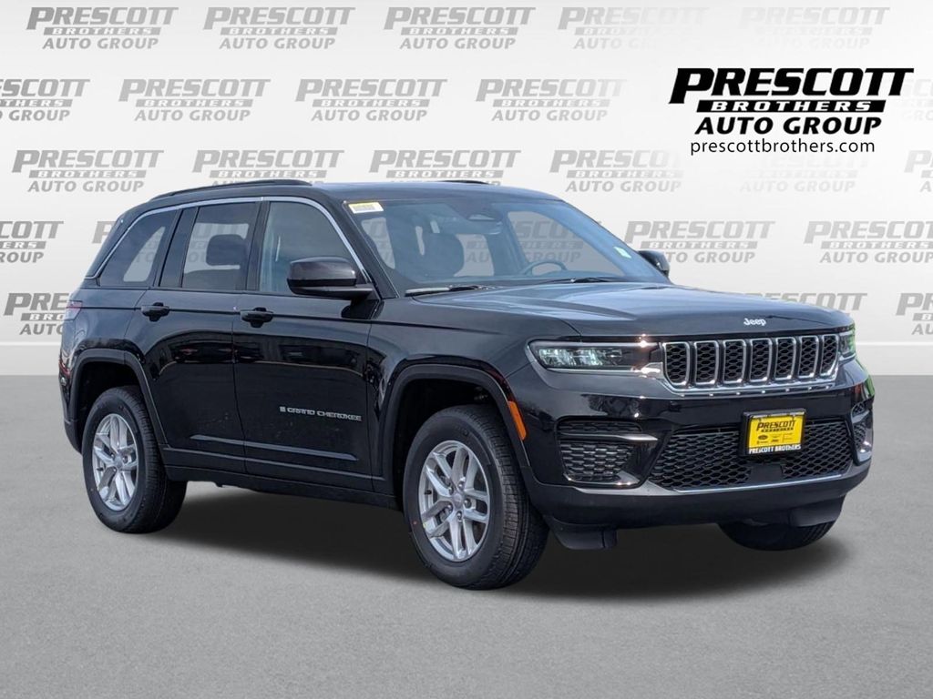 2026 Jeep Grand Cherokee Laredo X
