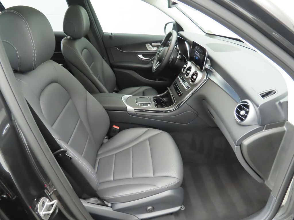 Thumbnail: 2022 Mercedes-Benz GLC - 20