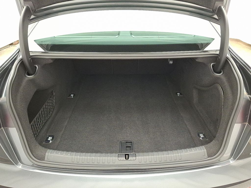 Thumbnail: 2021 Audi A6 - 28