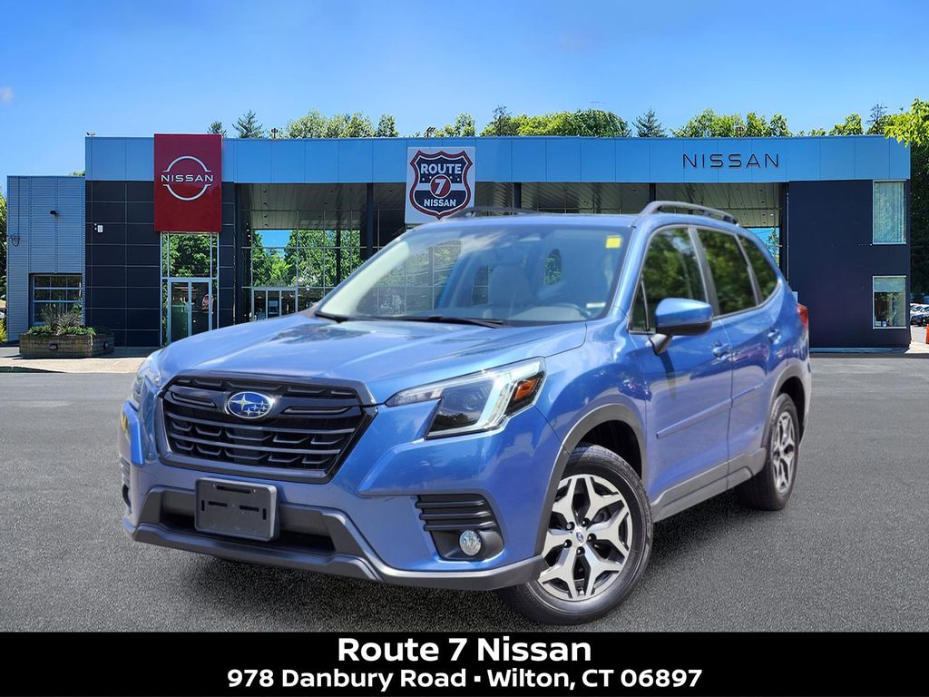 2023 Subaru Forester Premium Crossover AWD
