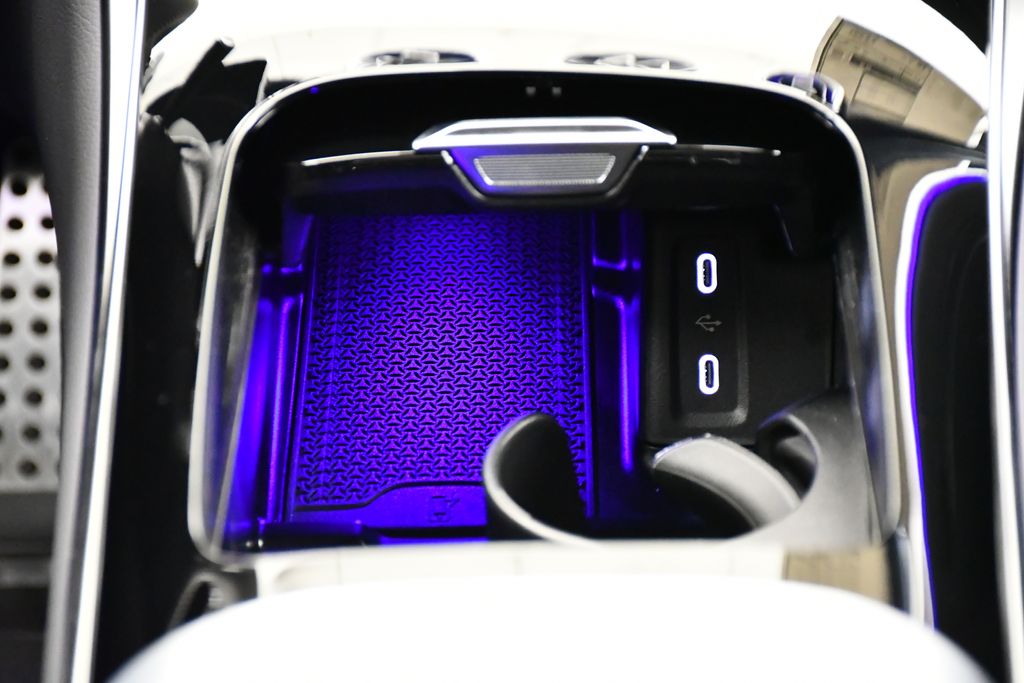 Thumbnail: 2026 Mercedes-Benz GLC - 30