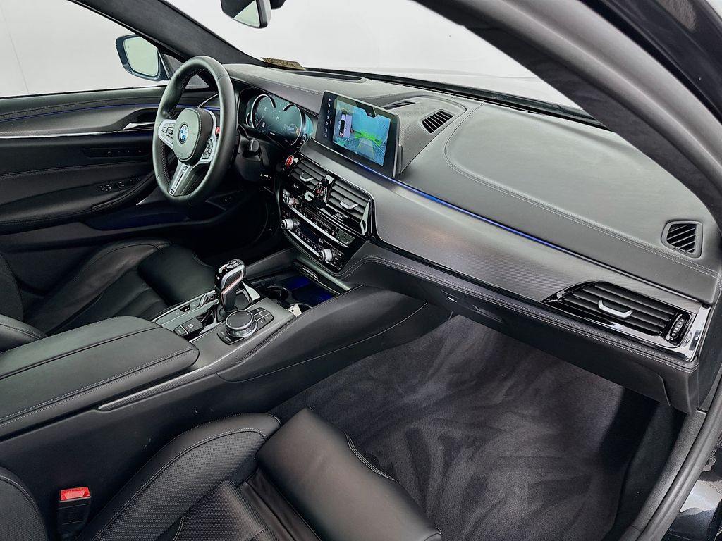 2018 BMW M5 Base 30