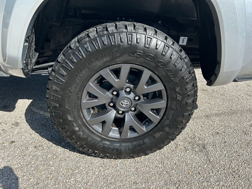 2023 Toyota Tacoma SR5 9