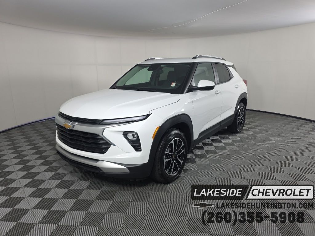 Summit White 2026 Chevrolet Trailblazer SUV / Crossover Front-Wheel Drive Continuously Variable Transmission