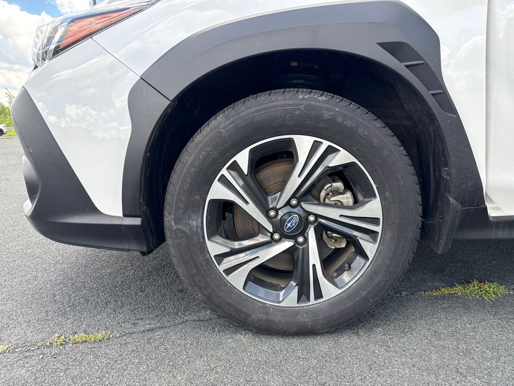 2024 Crystal White Pearl Subaru Crosstrek Premium AWD SUV