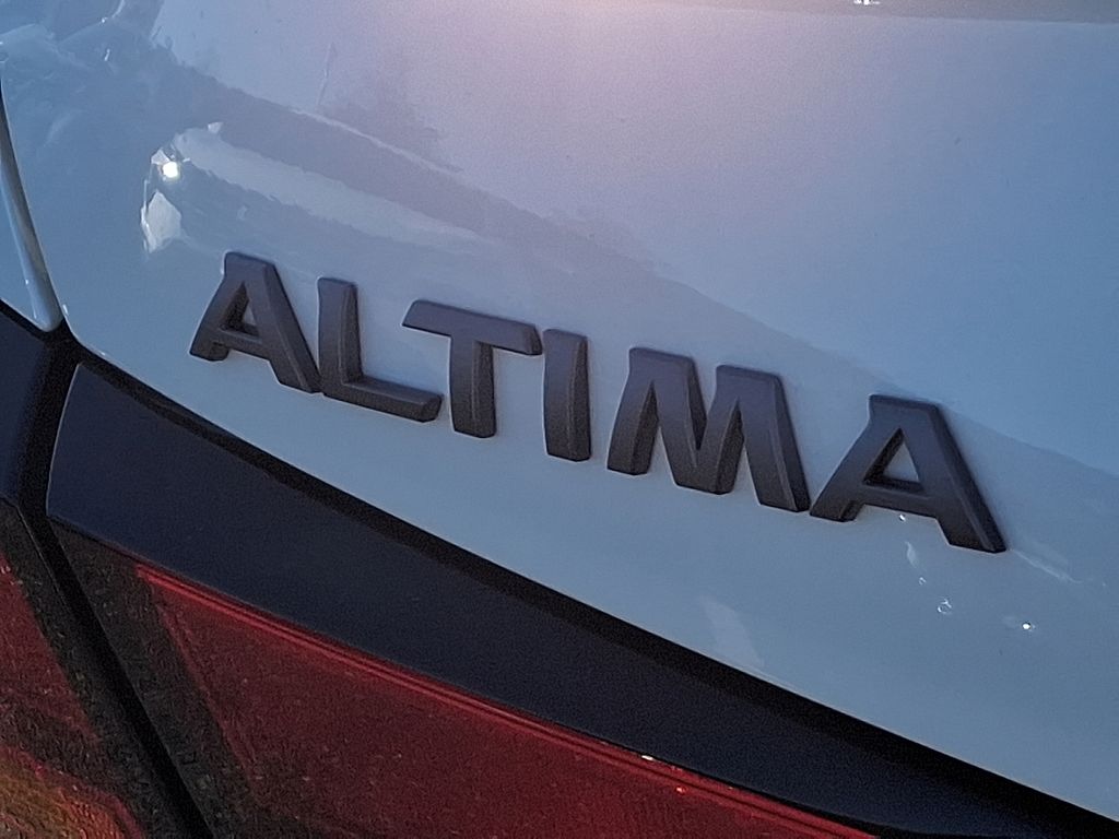 Thumbnail: 2025 Nissan Altima - 5