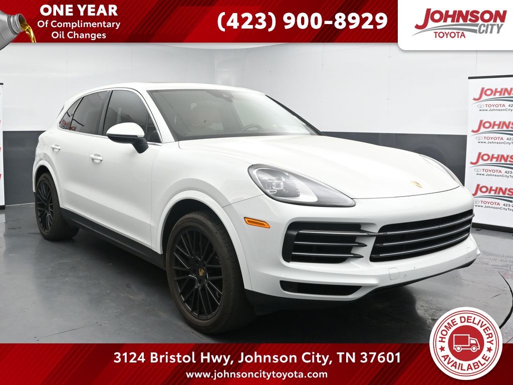White 2019 Porsche Cayenne AWD SUV / Crossover All-Wheel Drive 8-Speed Automatic