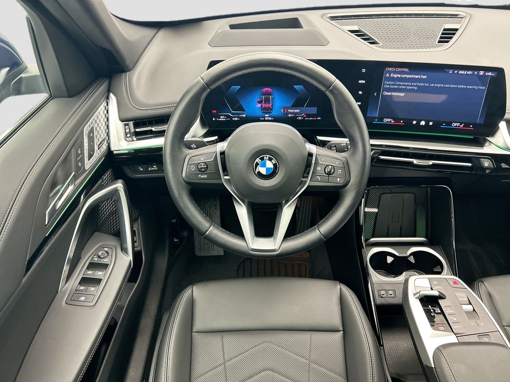 Thumbnail: 2025 BMW X1 - 10