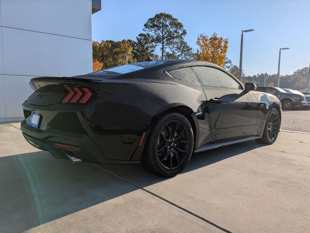 2025 Ford Mustang GT Premium Fastback