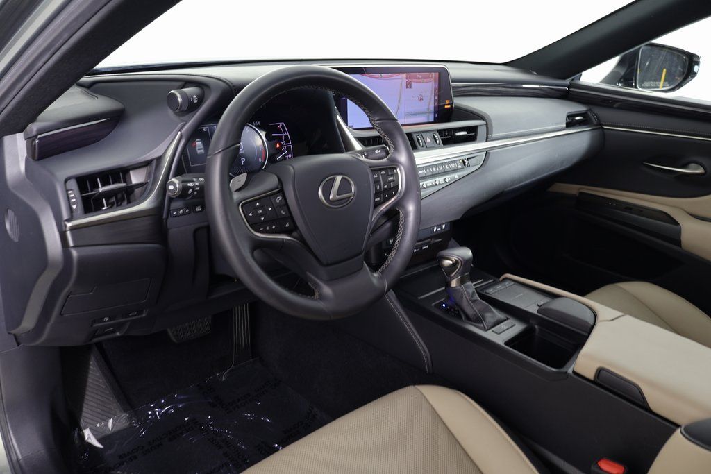 Thumbnail: 2019 Lexus ES - 7