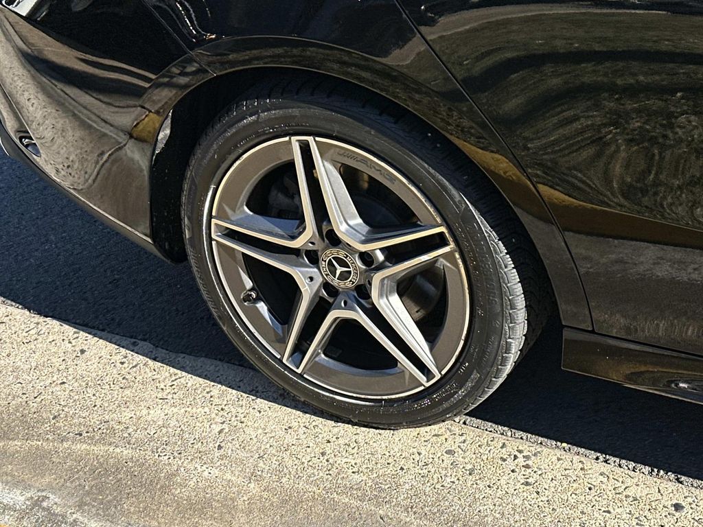 Thumbnail: 2022 Mercedes-Benz CLA - 17