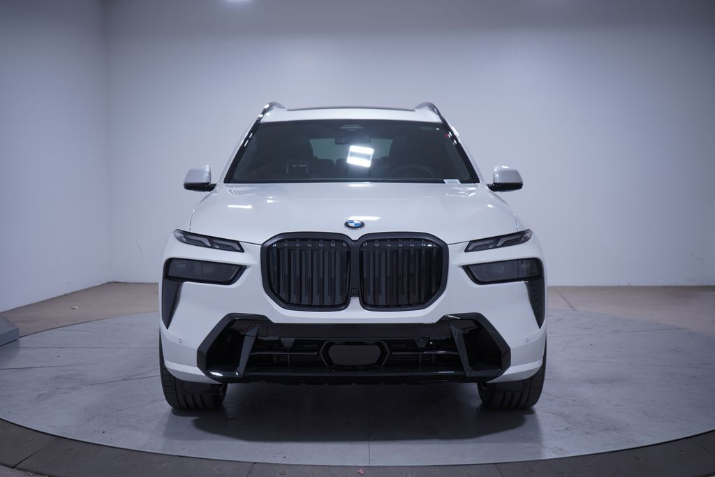 2025 BMW X7 xDrive40i 4