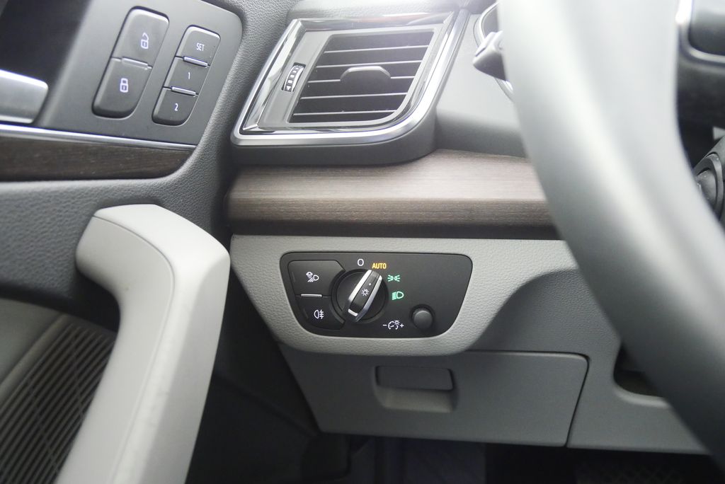 Thumbnail: 2021 Audi Q5 - 19