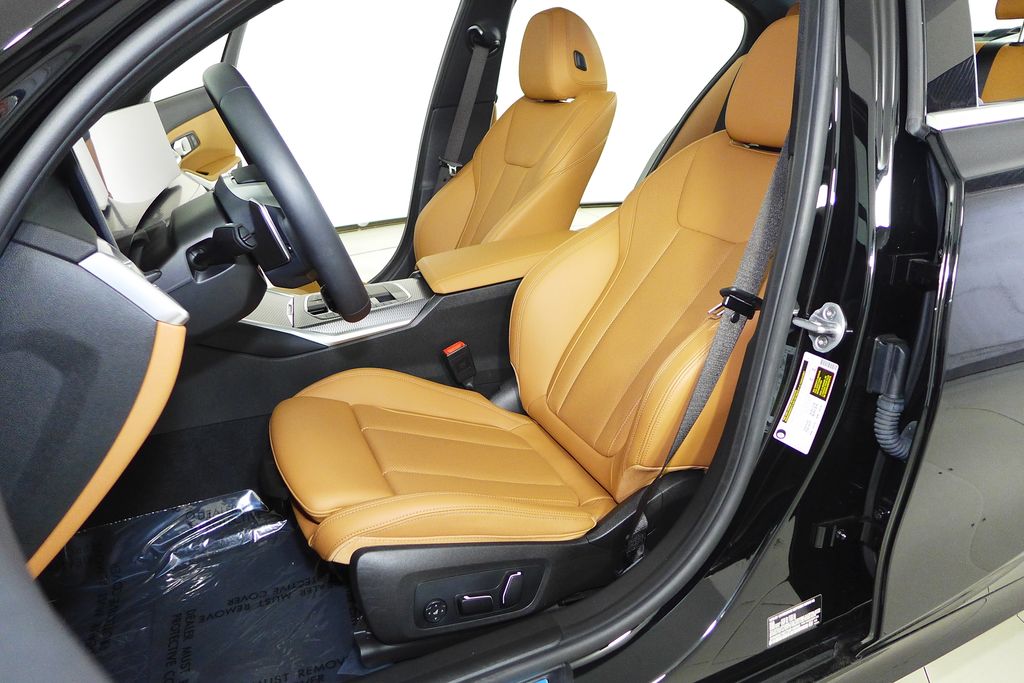 Thumbnail: 2025 BMW 3 Series - 22