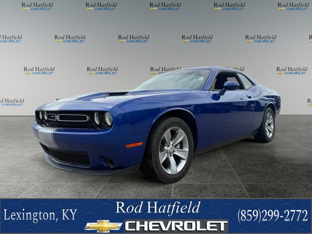 Indigo Blue 2022 Dodge Challenger SXT RWD Coupe Rear-Wheel Drive 8-Speed Automatic