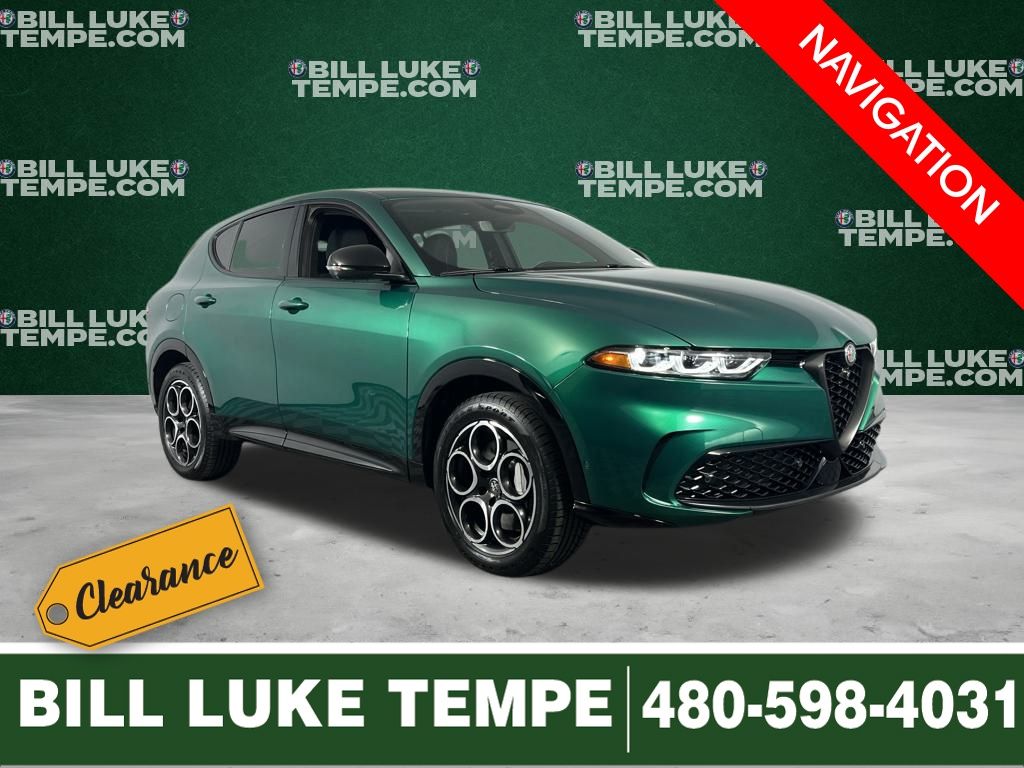Green (Verde Fangio Metallic) 2025 Alfa Romeo Tonale Hybrid 6-Speed Automatic