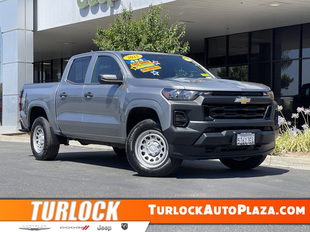 Sterling Gray Metallic 2025 Chevrolet Colorado Pickup Truck Four-Wheel Drive 8-Speed Automatic