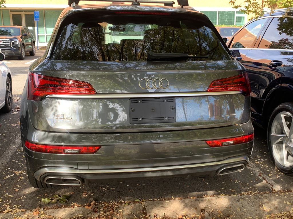 Thumbnail: 2023 Audi Q5 - 7