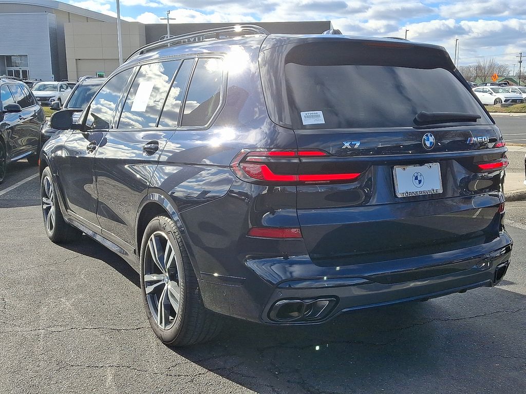 Thumbnail: 2024 BMW X7 - 4