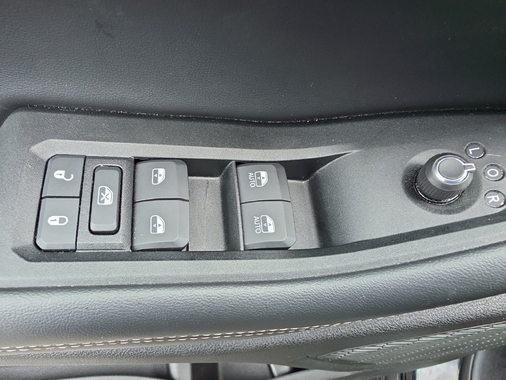 2025 Jeep Grand Cherokee Altitude Black at South Hills CDJR