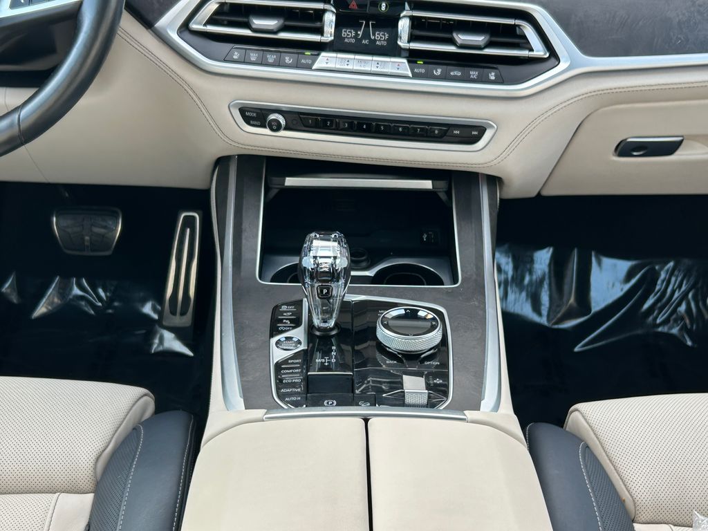 Thumbnail: 2022 BMW X7 - 26