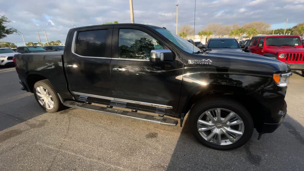2022 Chevrolet Silverado 1500 High Country - Photo 10