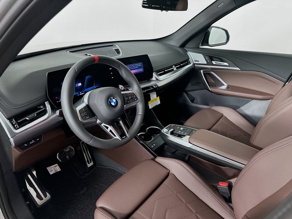 2025 BMW X1 M35i 9