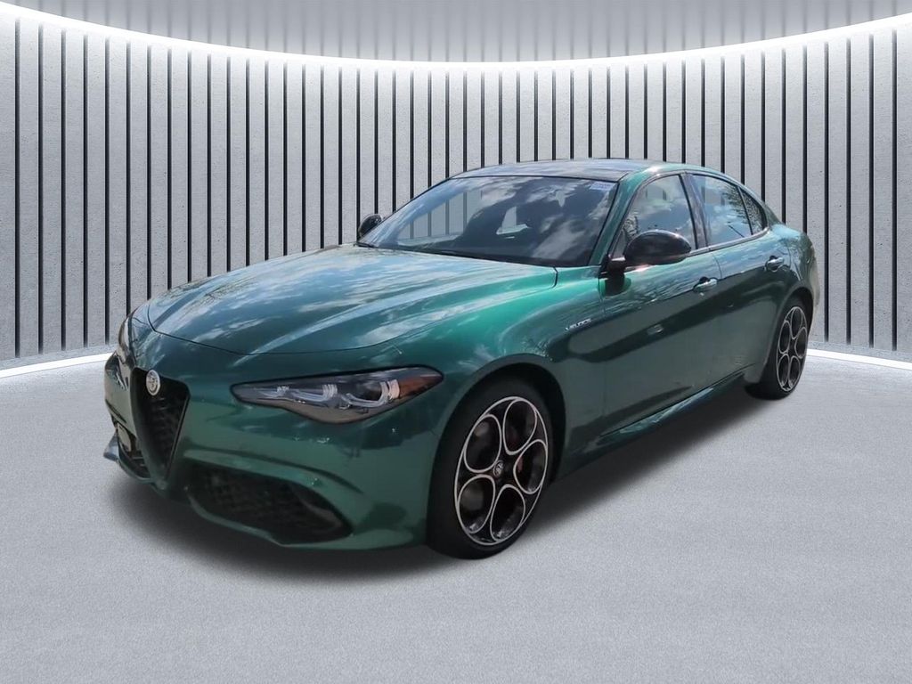 2026 Alfa Romeo Giulia Base