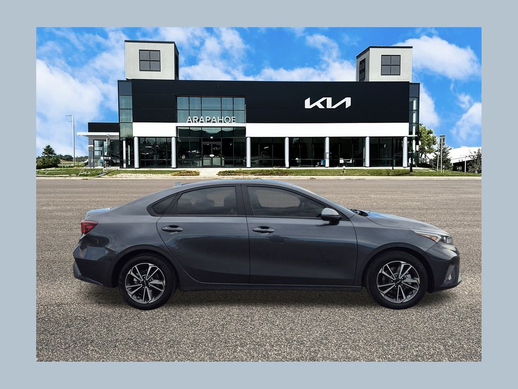 2023 Kia Forte LXS FWD