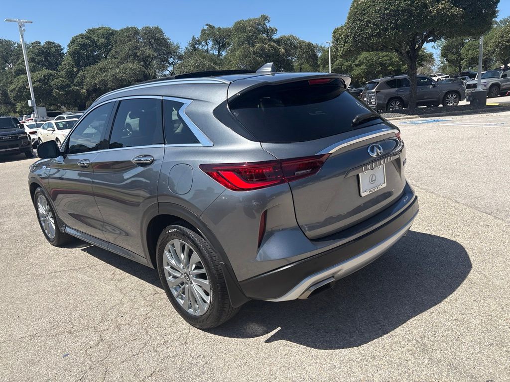 Thumbnail: 2024 INFINITI QX50 - 3