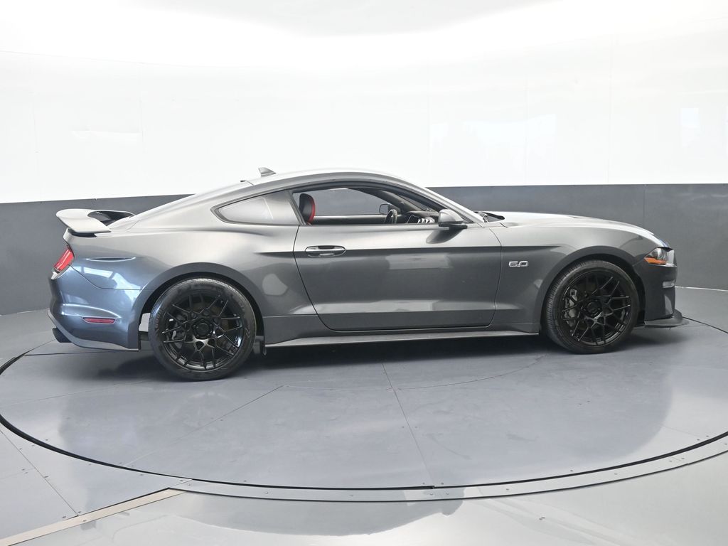 Used 2020 Magnetic Ford GT Premium image 7