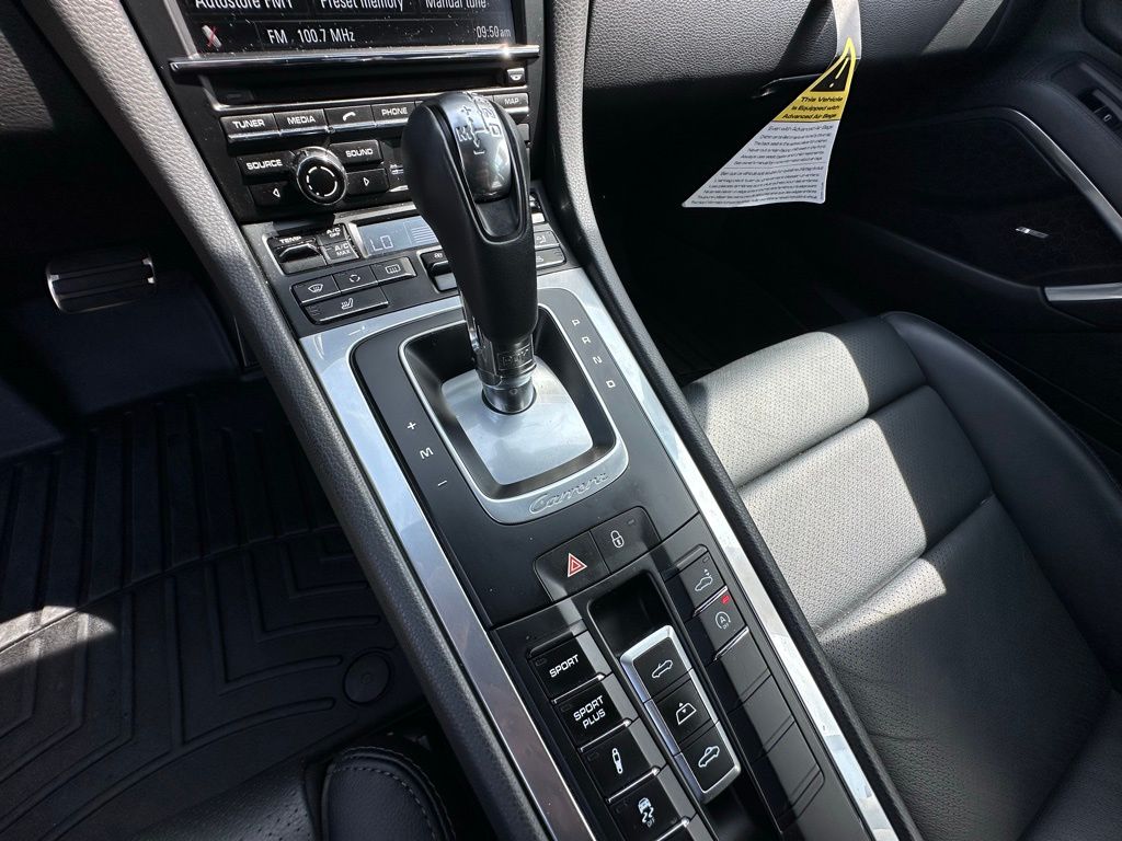 2013 Porsche 911 Carrera S 27
