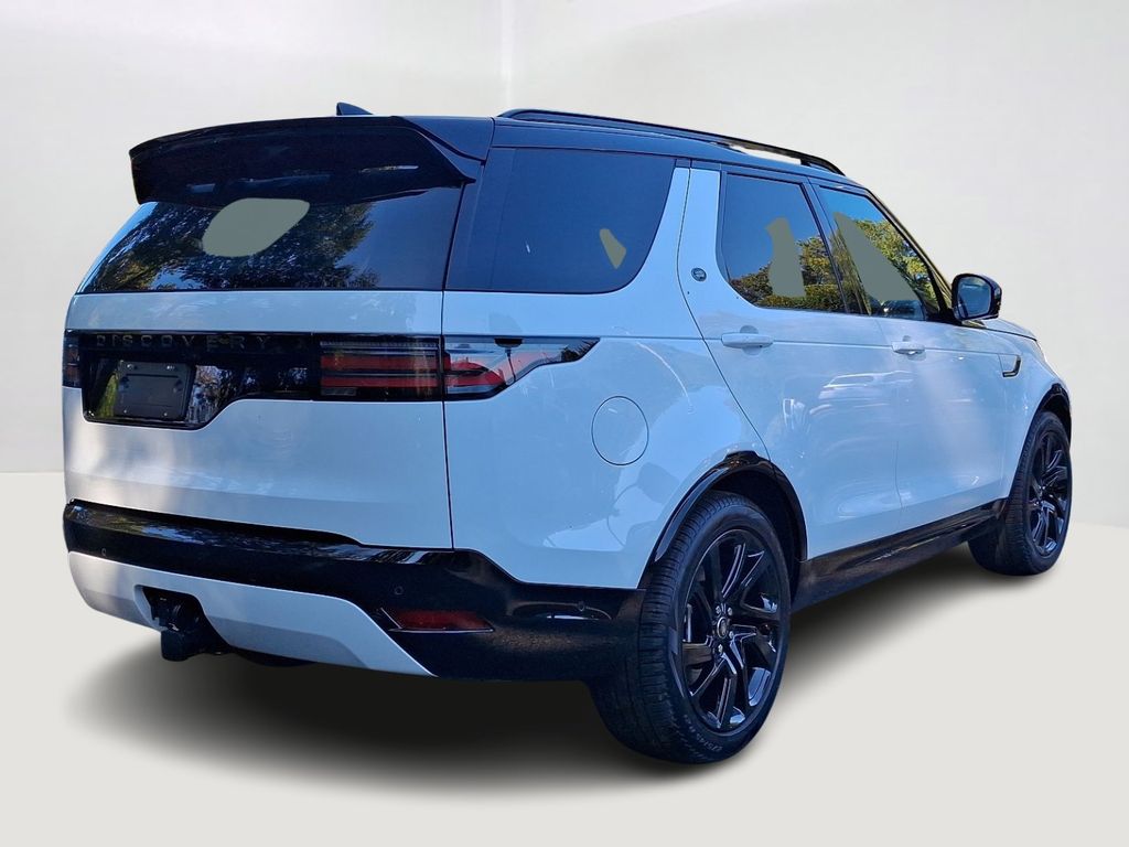 2025 Land Rover Discovery Dynamic SE 3