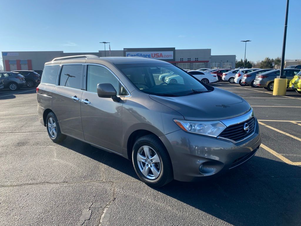 2016 Nissan Quest SV