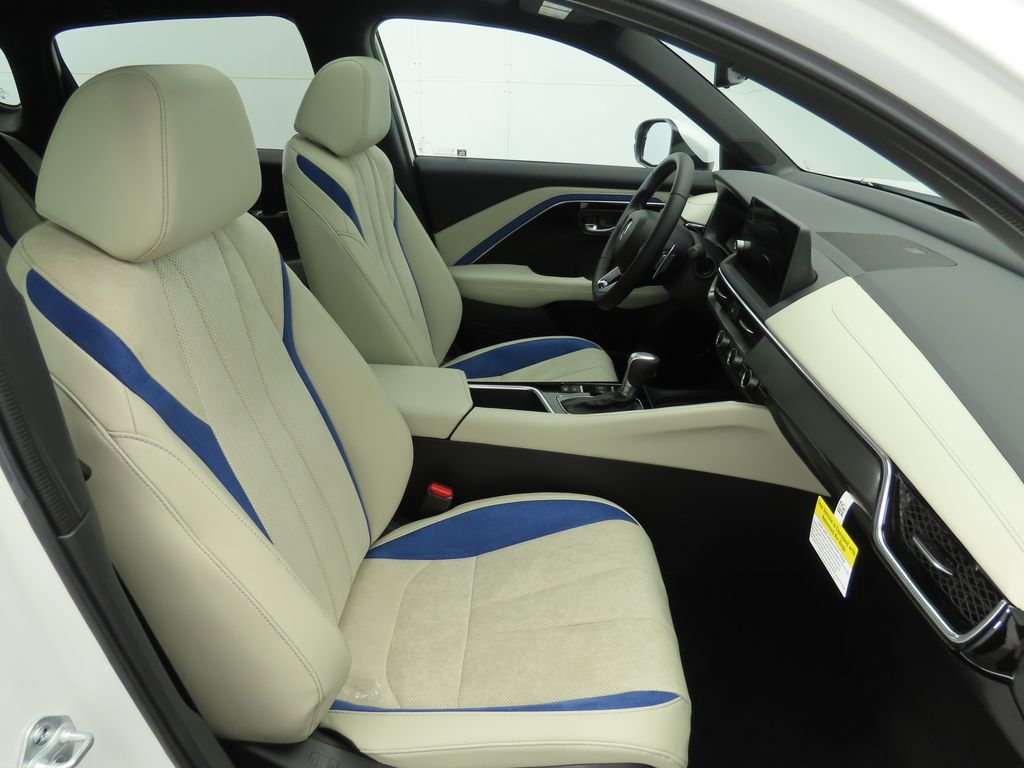 Thumbnail: 2025 Acura ADX - 21