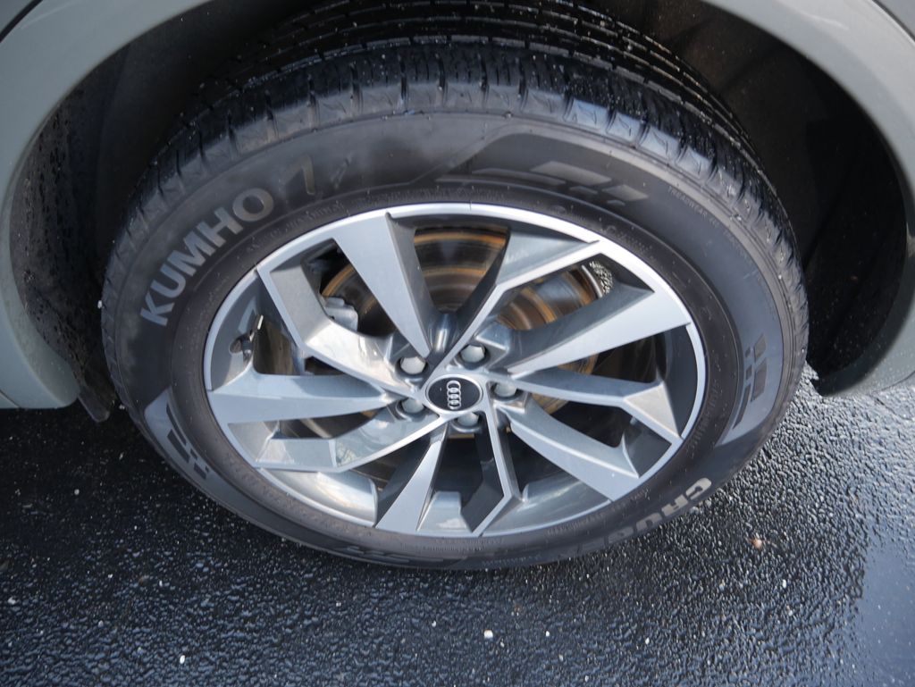 Thumbnail: 2023 Audi Q5 - 13