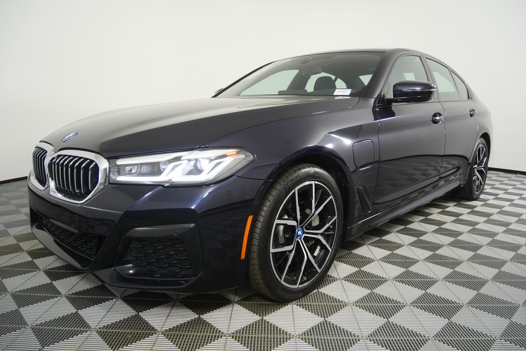 Thumbnail: 2023 BMW 5 Series - 8