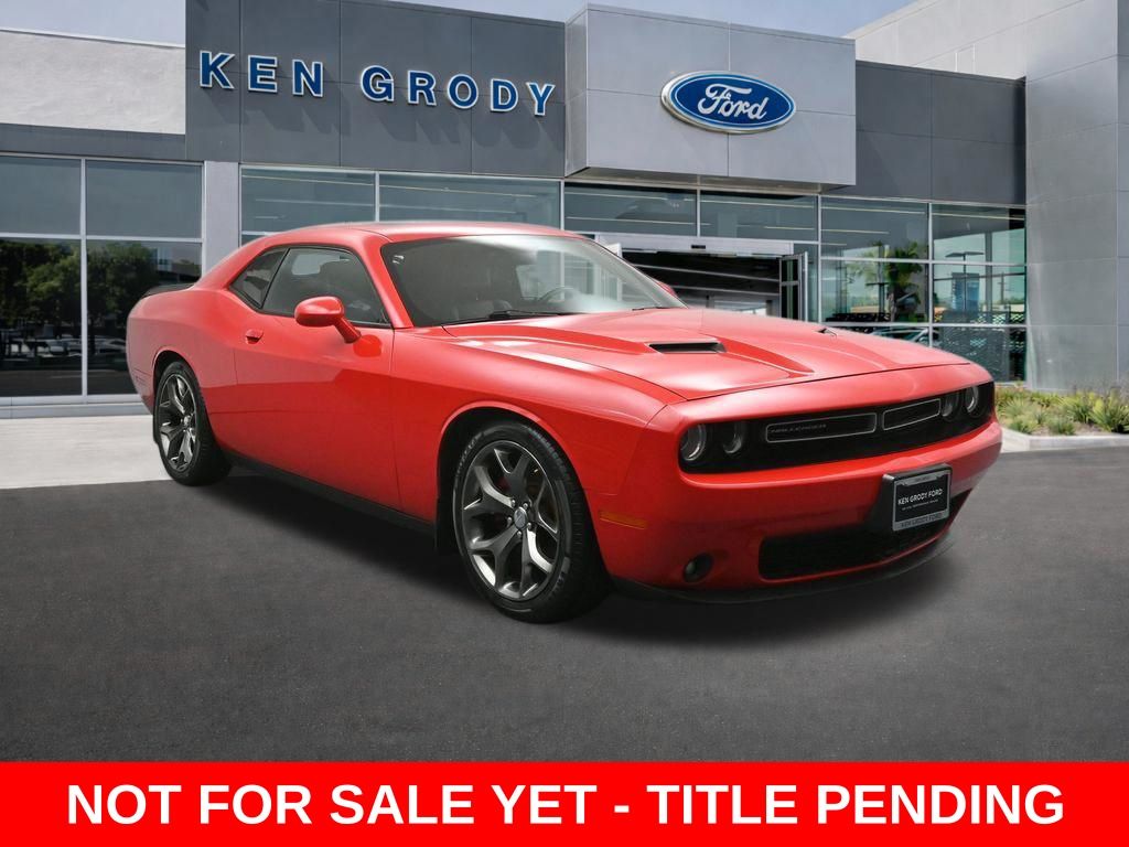 Torred Clearcoat 2016 Dodge Challenger SXT RWD Coupe Rear-Wheel Drive 8-Speed Automatic