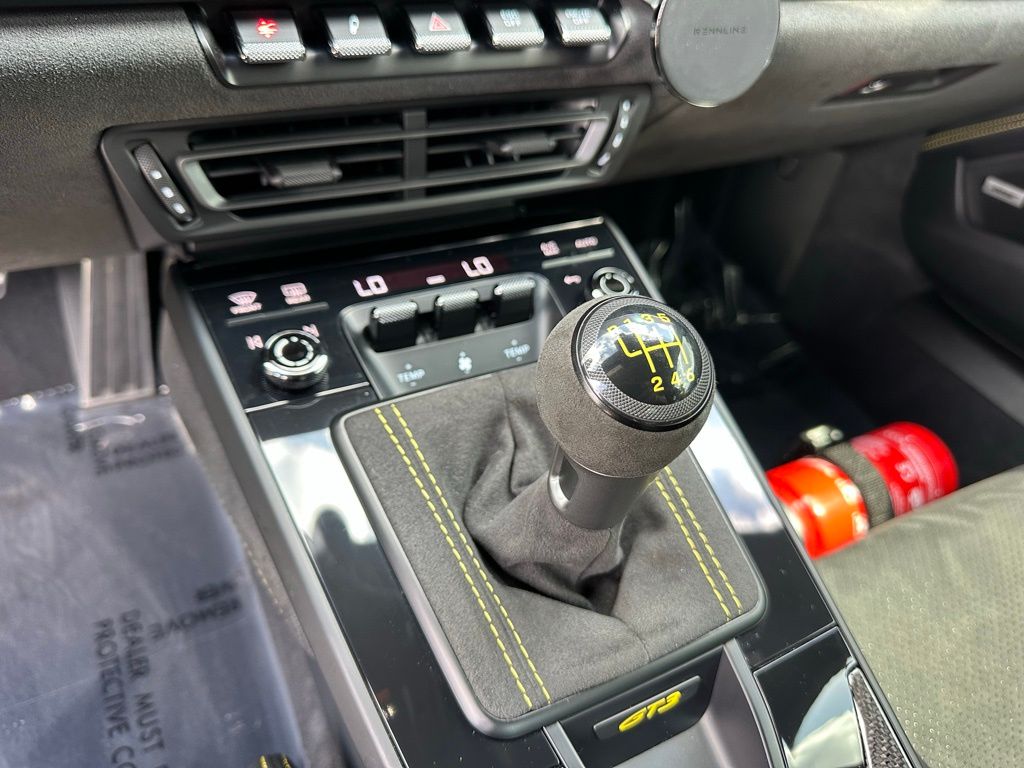 2022 Porsche 911 GT3 26