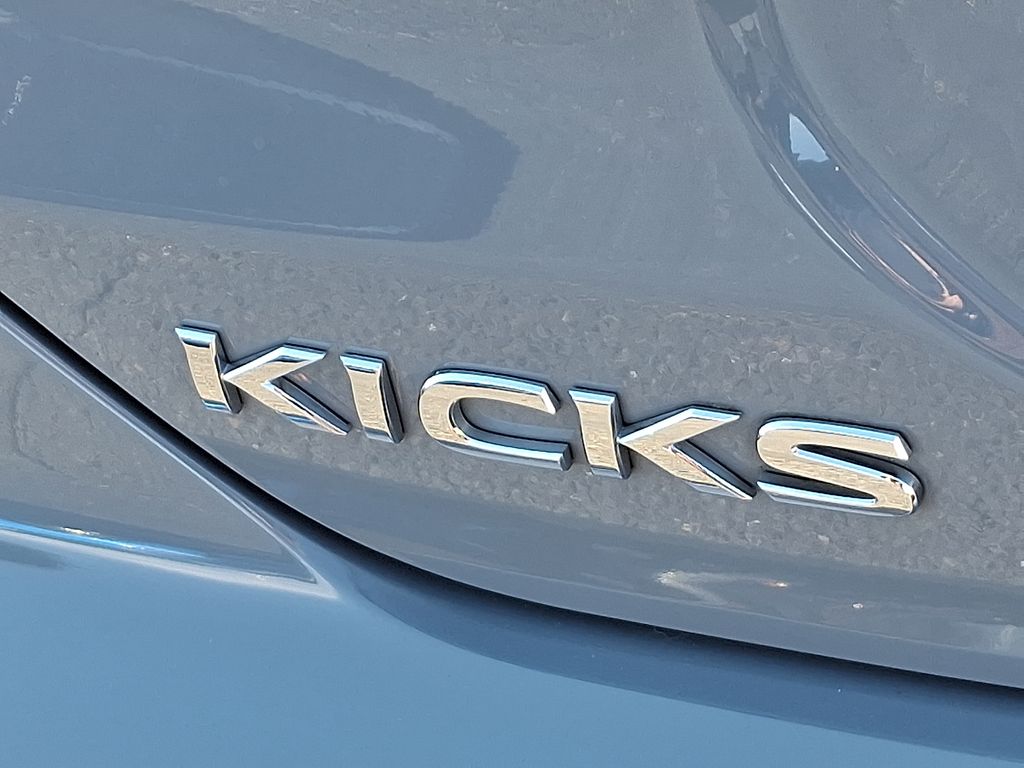 Thumbnail: 2023 Nissan Kicks - 30