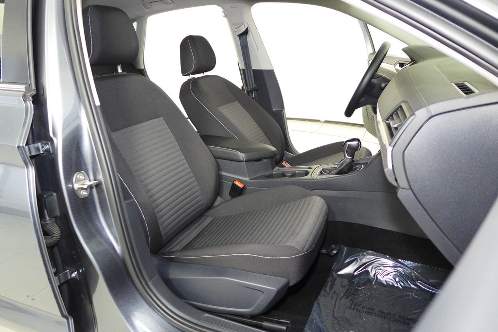 Thumbnail: 2022 Volkswagen Jetta - 18