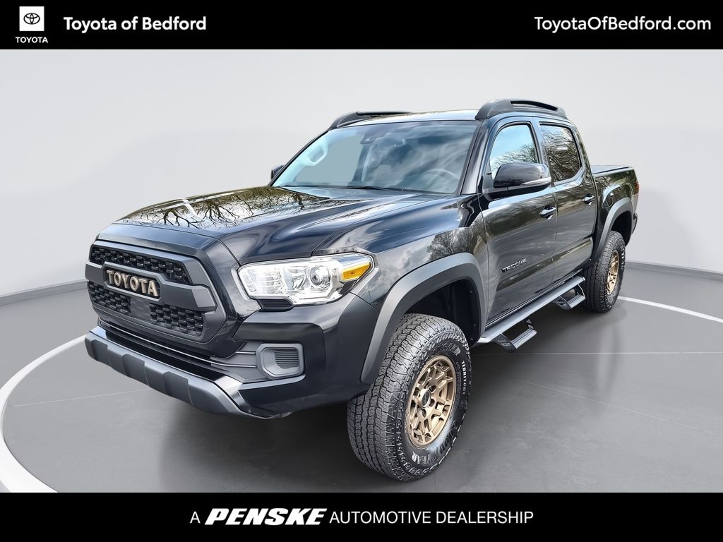 2022 Toyota Tacoma SR5 Hero Image