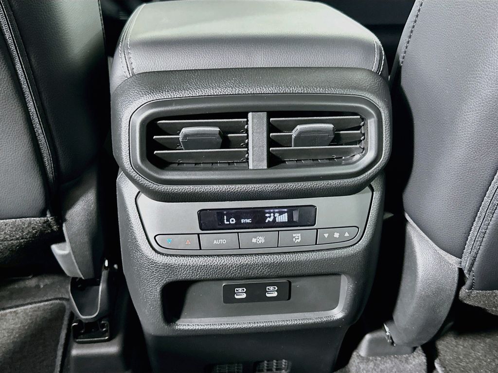 Thumbnail: 2026 Honda Pilot - 18