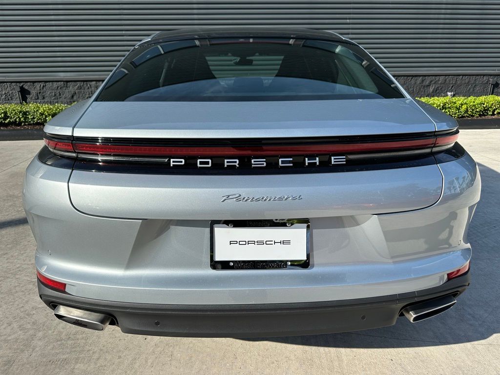 Thumbnail: 2026 Porsche Panamera - 12
