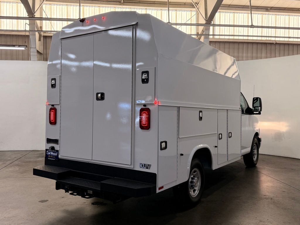 2025 Chevrolet Express 3500 Work Van