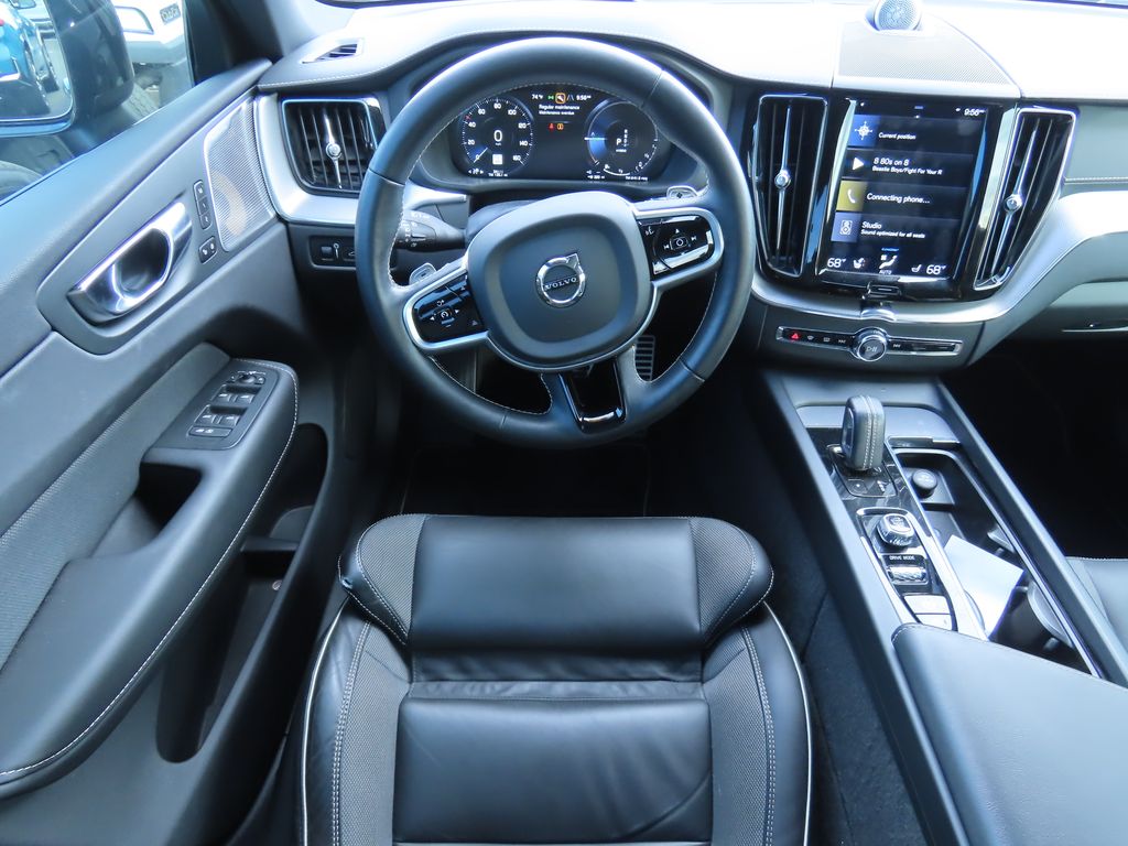 Thumbnail: 2020 Volvo XC60 - 5