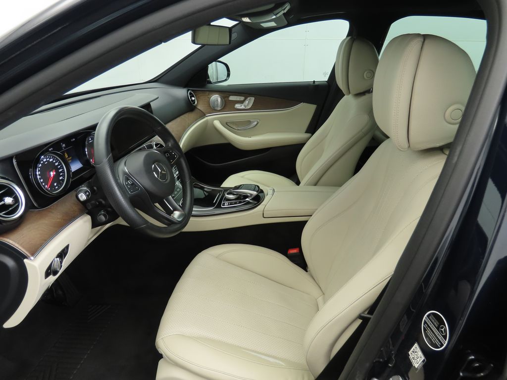 2017 Mercedes-Benz E-Class E 300 22